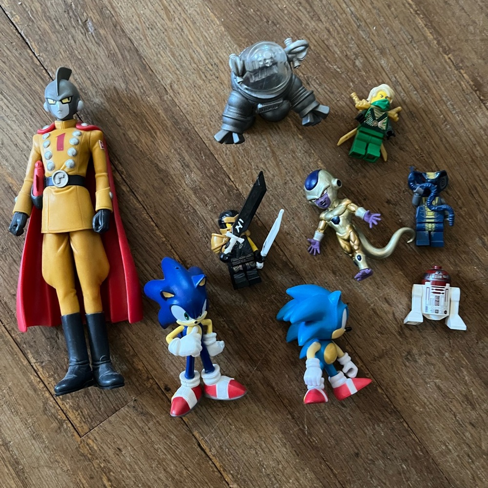 Mixed Kids Toy Figures Bundle - Blue, Yellow, Red, Gold, Silver